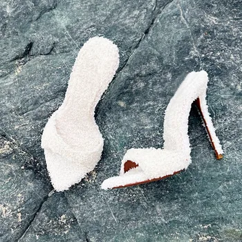 Пушистые остроконечные тапочки с открытым носком для женщин Обувь Summmer Mules Шпилька Высокие каблуки Белый Розовый Черные Туфли Слайды iNS Sandalas