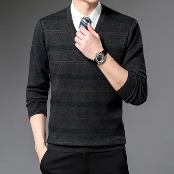 2023 Новый мужской пуловер с длинными рукавами с V-образным вырезом Вязаный свитер Модный повседневный мужской теплый свитер