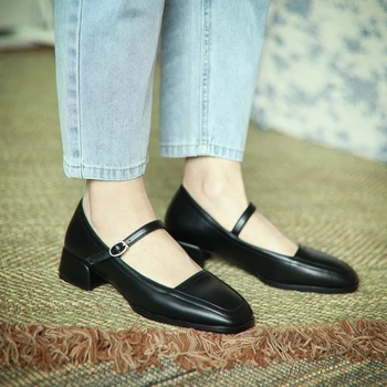 BLXQPYT Zapatos De Mujer 2022 Кожаные женские каблуки с квадратным носком Пряжка Ремешок Мода Повседневная Вечеринка Одиночные Дамы Платье Обувь 6220